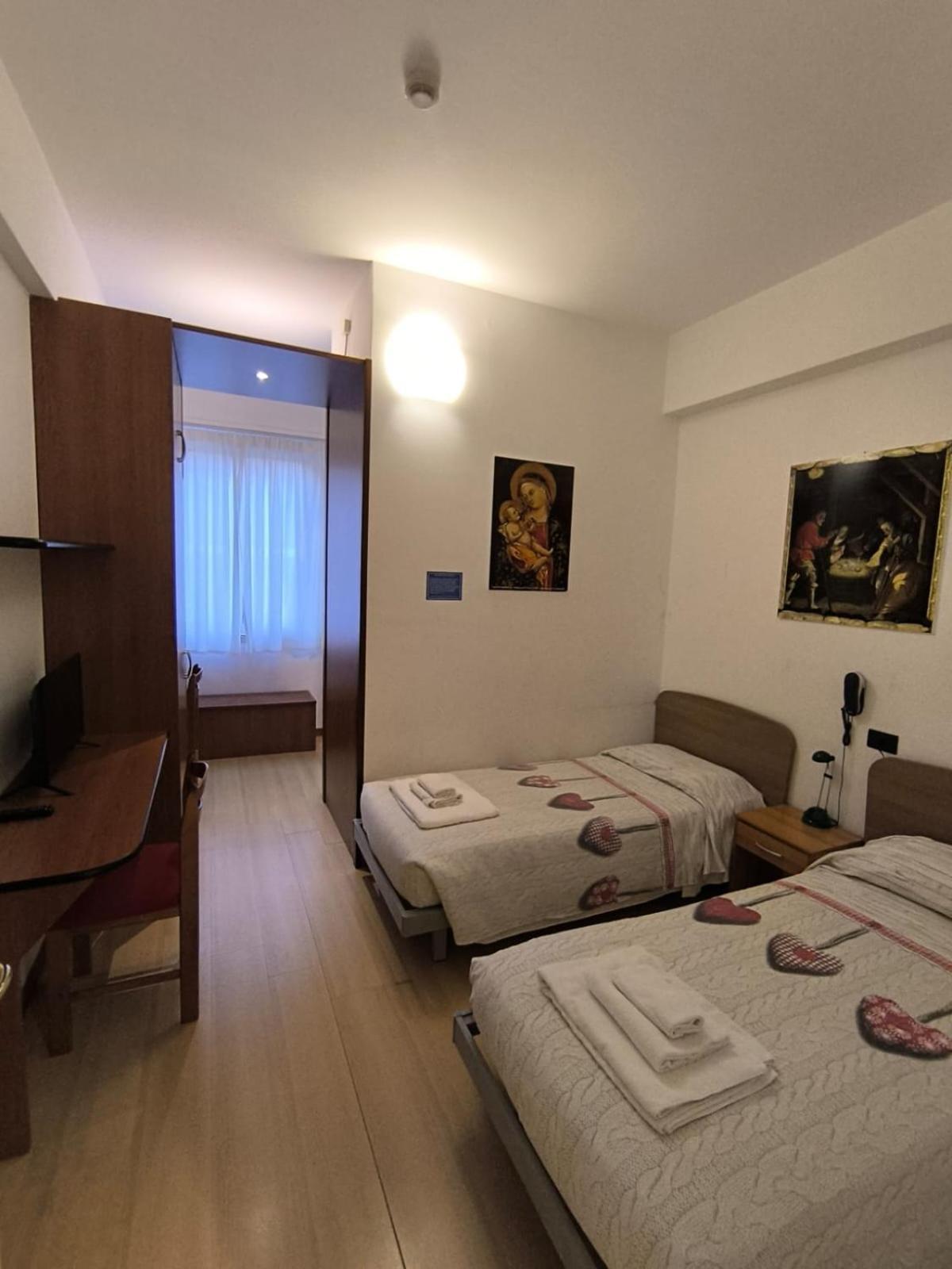 Ospitalita San Tommaso D'Aquino Hotell Bologna Eksteriør bilde